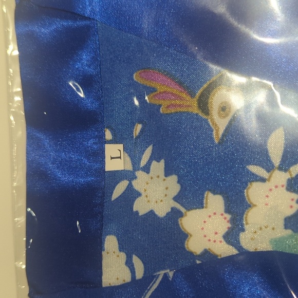 Aibrou Short Floral Blue Kimono Robe Satin With Belt Closure- L NWT - Picture 4 of 4